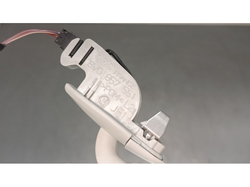 Recambio de parasol izquierdo para audi a3 (8v1, 8vk) 1.6 tdi referencia OEM IAM 8V0857551  