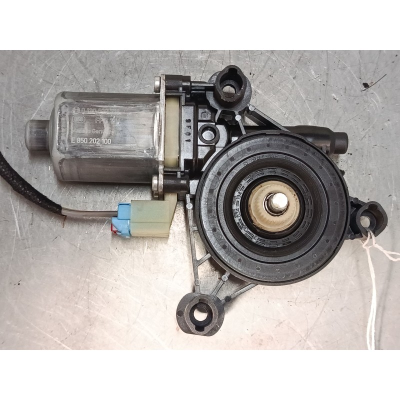 Recambio de motor elevaluna delantero izquierdo para audi a3 (8v1, 8vk) 1.6 tdi referencia OEM IAM E850202100  