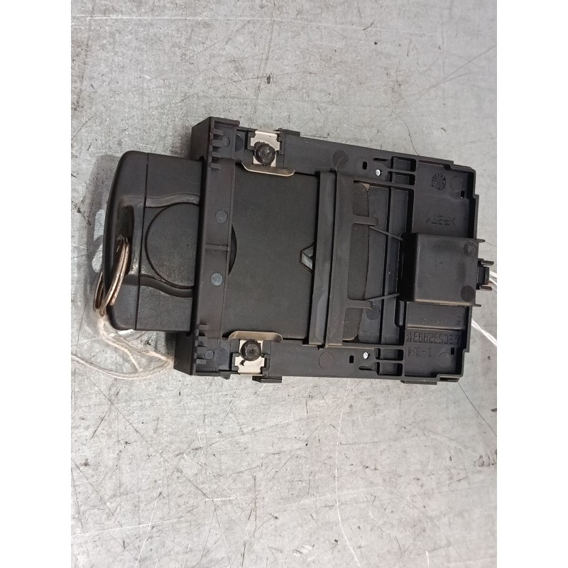 Recambio de clausor para renault megane iii hatchback (bz0/1_, b3_) 1.2 tce (bz2b, bz11) referencia OEM IAM A2C53185186  