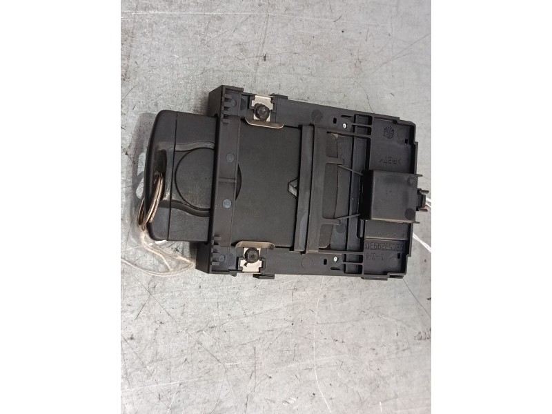 Recambio de clausor para renault megane iii hatchback (bz0/1_, b3_) 1.2 tce (bz2b, bz11) referencia OEM IAM A2C53185186  