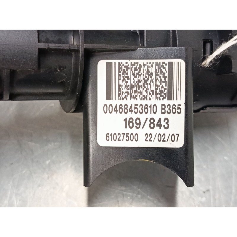 Recambio de clausor para lancia ypsilon (843_) 1.3 d multijet (843.axh1a, 843.axe1a) referencia OEM IAM 61027500  
