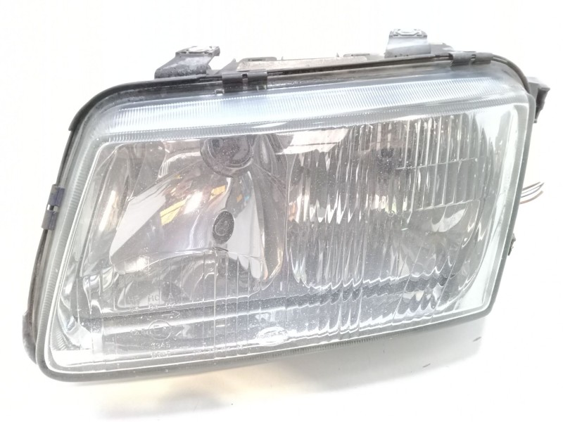 Recambio de faro izquierdo para audi a3 (8l1) 1.9 tdi referencia OEM IAM    Recambio de faro izquierdo para audi a3 (8l1) 1.9 tdi referencia OEM IAM