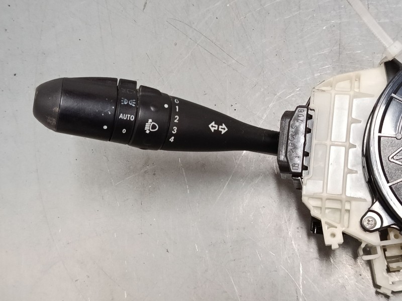 Recambio de mando luces para mitsubishi colt vi (z3_a, z2_a) 1.3 (z21a) referencia OEM IAM 8600A334XA  