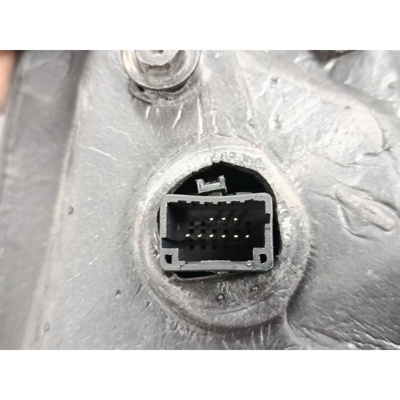 Recambio de retrovisor electrico izquierdo para renault megane iii hatchback (bz0/1_, b3_) 1.6 16v (bz0h) referencia OEM IAM   