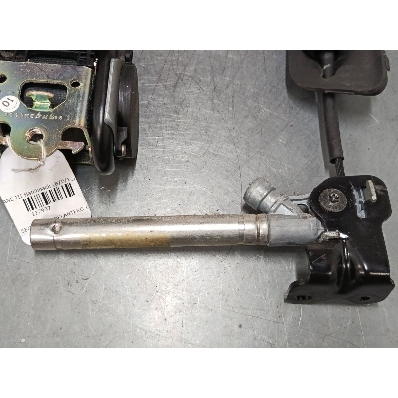 Recambio de cinturon seguridad delantero izquierdo para renault megane iii hatchback (bz0/1_, b3_) 1.6 16v (bz0h) referencia OEM
