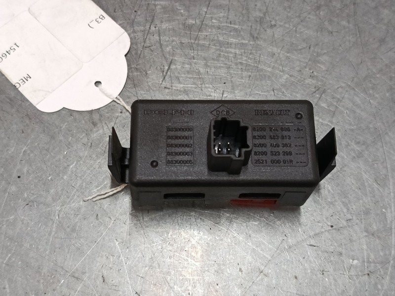 Recambio de warning para renault megane iii hatchback (bz0/1_, b3_) 1.6 16v (bz0h) referencia OEM IAM 8200214896  