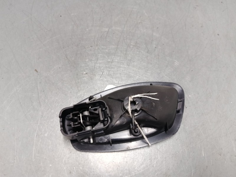 Recambio de maneta interior puerta delantera derecha para renault megane iii hatchback (bz0/1_, b3_) 1.6 16v (bz0h) referencia O