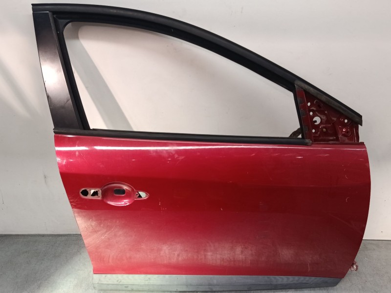 Recambio de puerta delantera derecha para renault megane iii hatchback (bz0/1_, b3_) 1.6 16v (bz0h) referencia OEM IAM   
