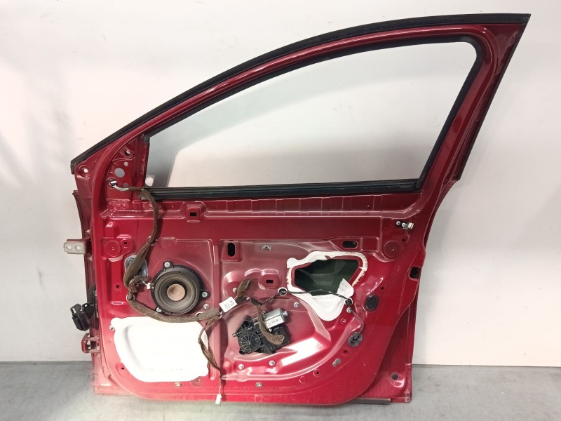Recambio de puerta delantera derecha para renault megane iii hatchback (bz0/1_, b3_) 1.6 16v (bz0h) referencia OEM IAM   