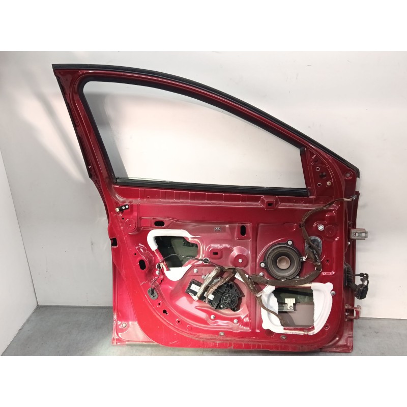 Recambio de puerta delantera izquierda para renault megane iii hatchback (bz0/1_, b3_) 1.6 16v (bz0h) referencia OEM IAM   