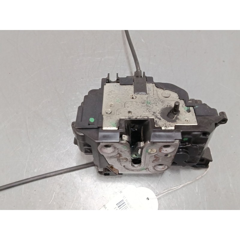Recambio de cerradura puerta trasera izquierda para renault megane iii hatchback (bz0/1_, b3_) 1.6 16v (bz0h) referencia OEM IAM