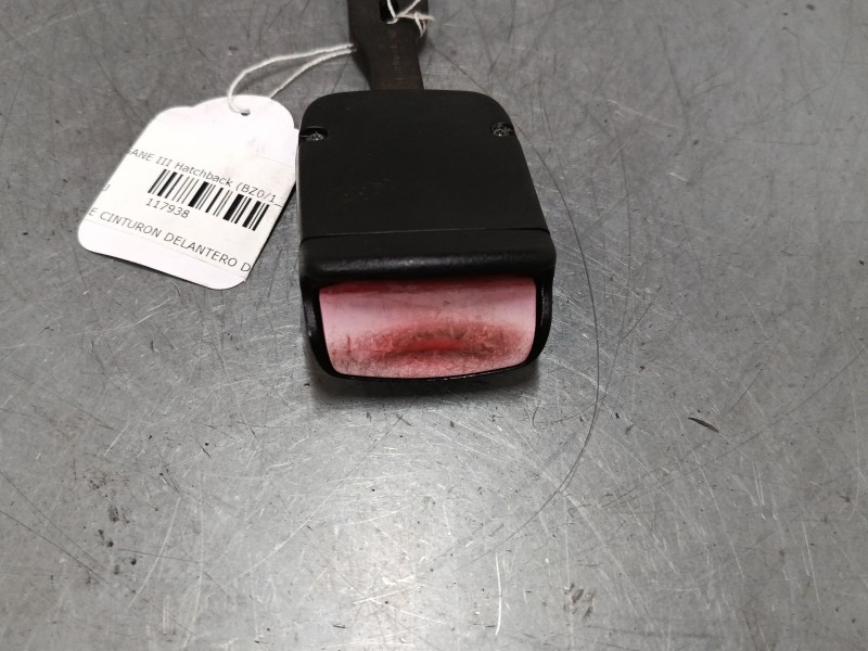 Recambio de anclaje cinturon delantero derecho para renault megane iii hatchback (bz0/1_, b3_) 1.6 16v (bz0h) referencia OEM IAM