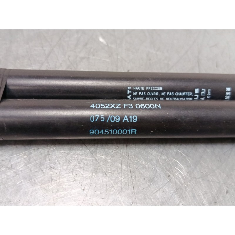 Recambio de amortiguadores malet/porton para renault megane iii hatchback (bz0/1_, b3_) 1.6 16v (bz0h) referencia OEM IAM   