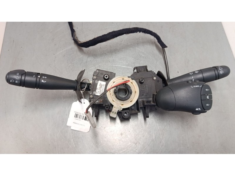 Recambio de mando luces para renault kangoo (kc0/1_) d 65 1.9 (kc0e, kc02, kc0j, kc0n) referencia OEM IAM 8200077622  
