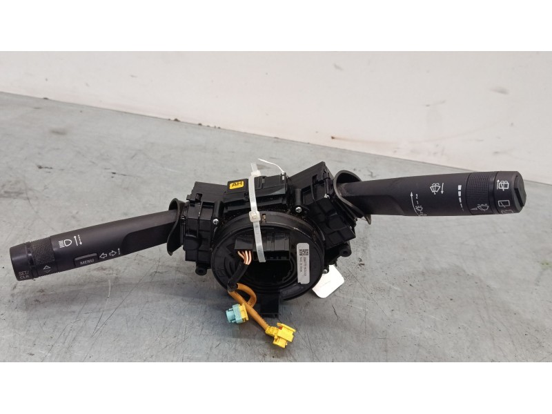 Recambio de mando luces para opel insignia a sports tourer (g09) 2.0 cdti (35) referencia OEM IAM 5KT0132B  