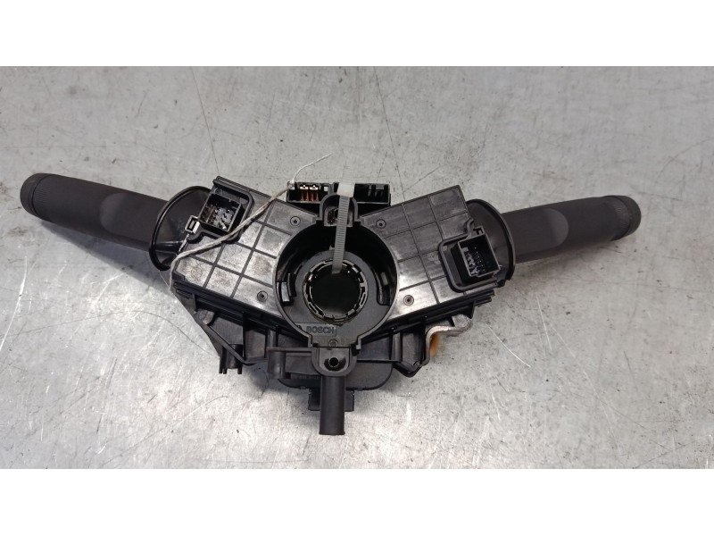 Recambio de mando luces para opel insignia a sports tourer (g09) 2.0 cdti (35) referencia OEM IAM 5KT0132B  