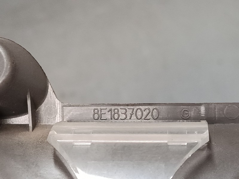 Recambio de maneta interior delantera derecha para audi a4 b7 (8ec) 2.0 referencia OEM IAM 8e1837020  