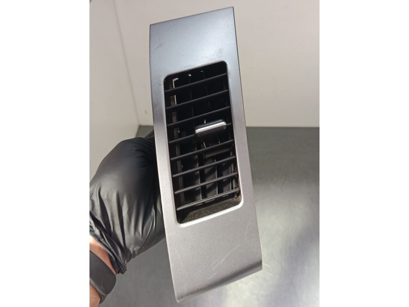 Recambio de aireador central derecho para mitsubishi outlander ii (cw_w) 2.0 di-d (cw8w) referencia OEM IAM   