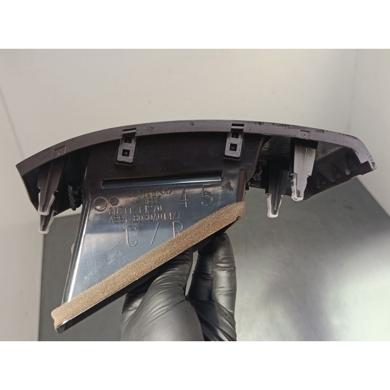 Recambio de aireador central derecho para mitsubishi outlander ii (cw_w) 2.0 di-d (cw8w) referencia OEM IAM   