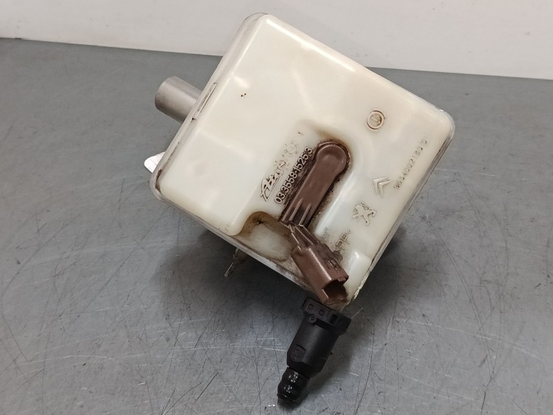 Recambio de bomba freno para peugeot 3008 i monospace (0u_) 1.6 hdi referencia OEM IAM 9654002180  