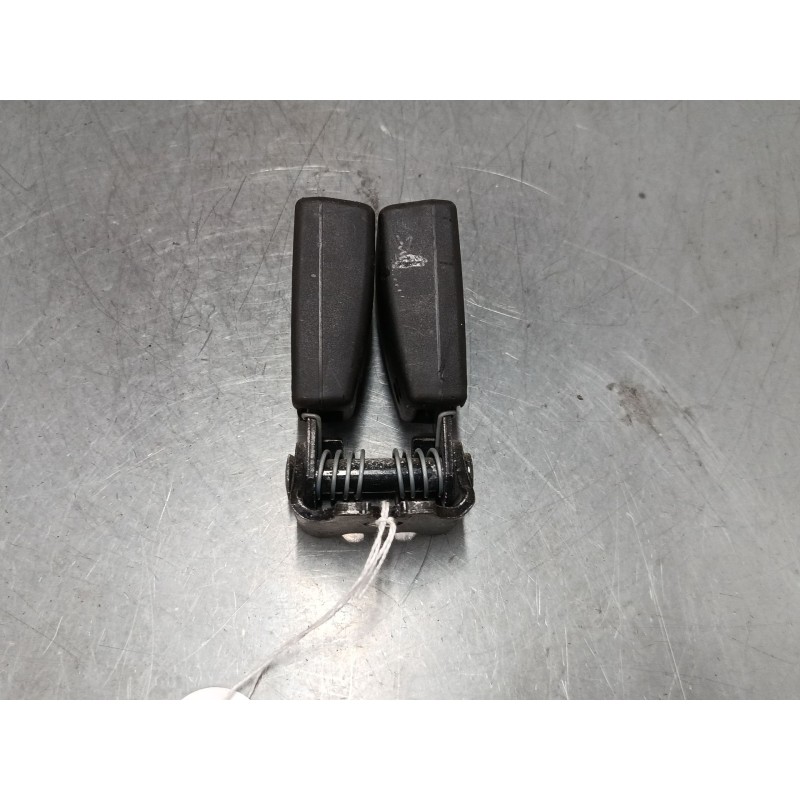 Recambio de anclaje cinturon trasero central para ford focus iii turnier 1.0 ecoboost referencia OEM IAM 34068897  