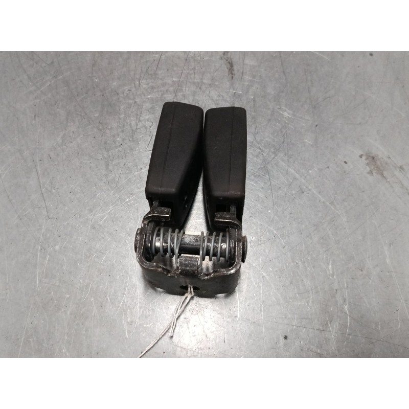 Recambio de anclaje cinturon trasero central para ford focus iii turnier 1.0 ecoboost referencia OEM IAM 34068897  