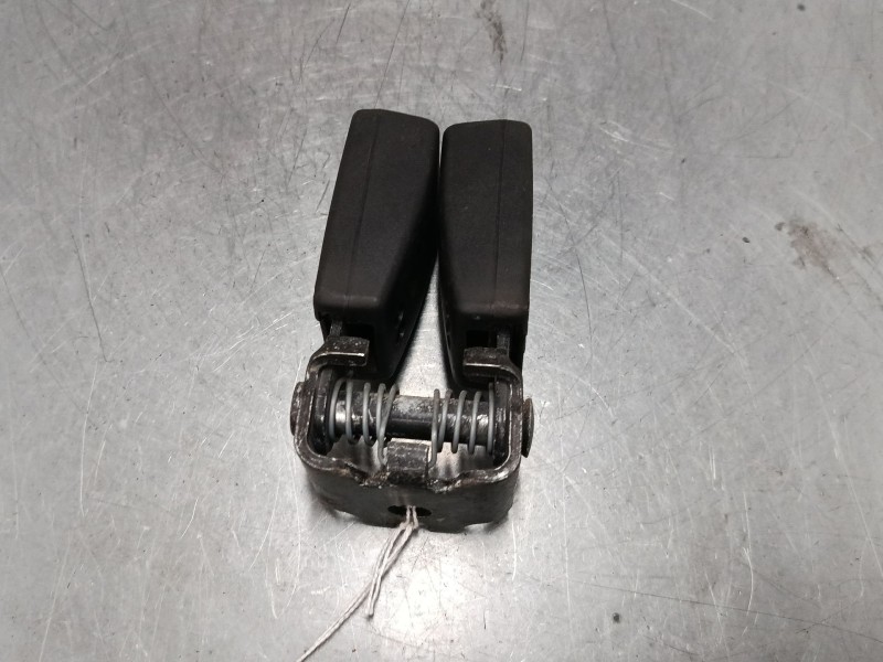 Recambio de anclaje cinturon trasero central para ford focus iii turnier 1.0 ecoboost referencia OEM IAM 34068897  