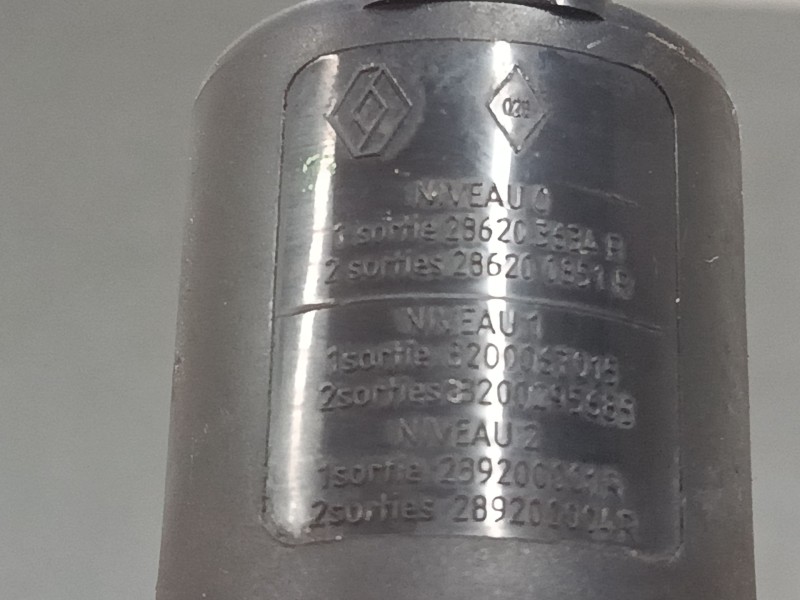 Recambio de bomba limpiaparabrisas para renault megane cc (ez0/1_) 1.2 tce (ez16) referencia OEM IAM   