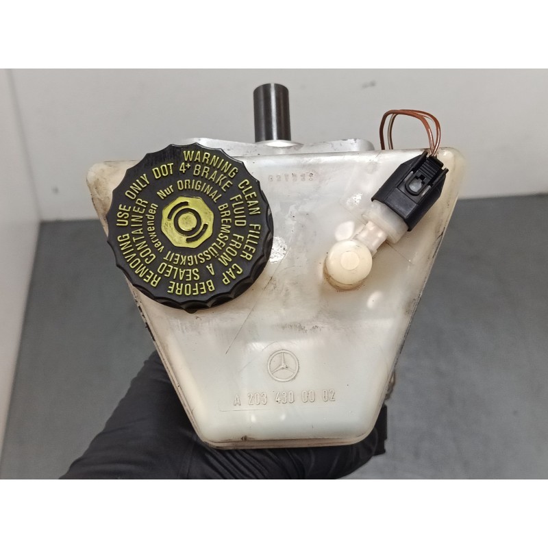 Recambio de bomba freno para mercedes-benz clase c (w203) c 200 kompressor (203.042) referencia OEM IAM A2024300002  