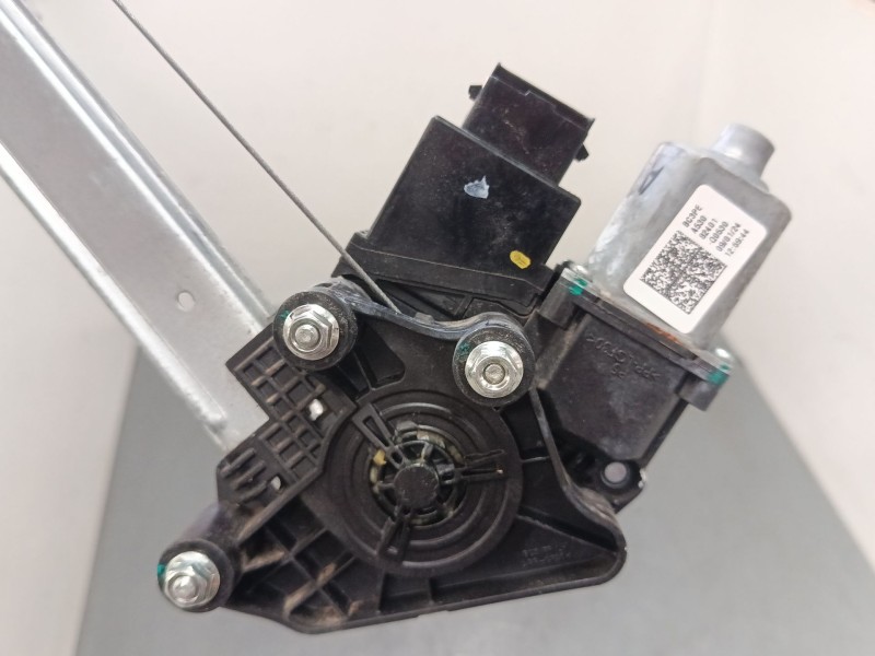Recambio de elevalunas electrico delantero izquierdo para hyundai i20 iii (bc3, bi3) 1.2 1.2 referencia OEM IAM 82450Q0520  