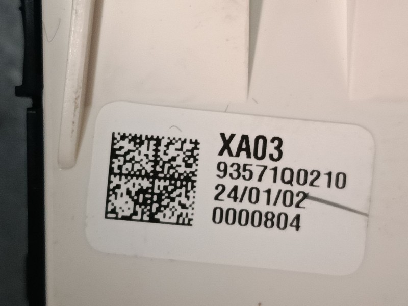 Recambio de mando elevalunas delantero izquierdo para hyundai i20 iii (bc3, bi3) 1.2 1.2 referencia OEM IAM 93571Q0210  