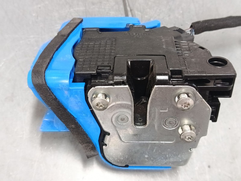 Recambio de cerradura puerta delantera izquierda para hyundai i20 iii (bc3, bi3) 1.2 1.2 referencia OEM IAM 81310Q0000  