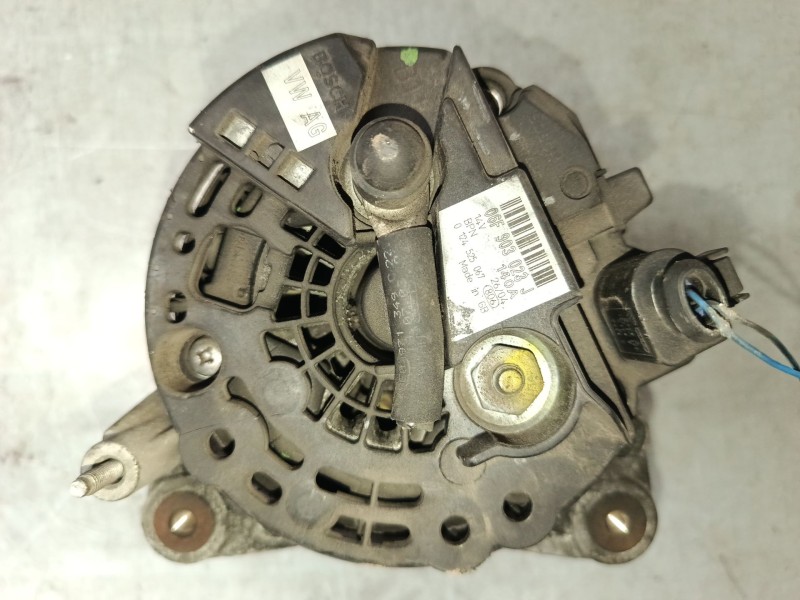 Recambio de alternador para audi a4 b6 (8e2) 1.9 tdi referencia OEM IAM 06F903023J  