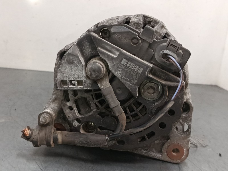Recambio de alternador para volkswagen polo iv (9n_, 9a_) 1.4 16v referencia OEM IAM 037903025M  
