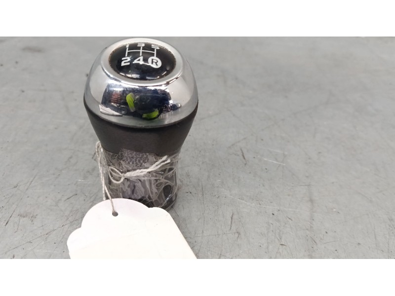 Recambio de pomo palanca cambio para toyota aygo (_b4_) 1.0 (kgb40) referencia OEM IAM   