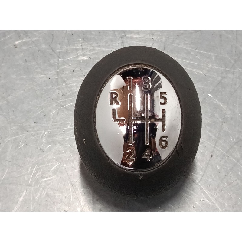 Recambio de pomo palanca cambio para renault megane iii hatchback (bz0/1_, b3_) 1.2 tce (bz2b, bz11) referencia OEM IAM   