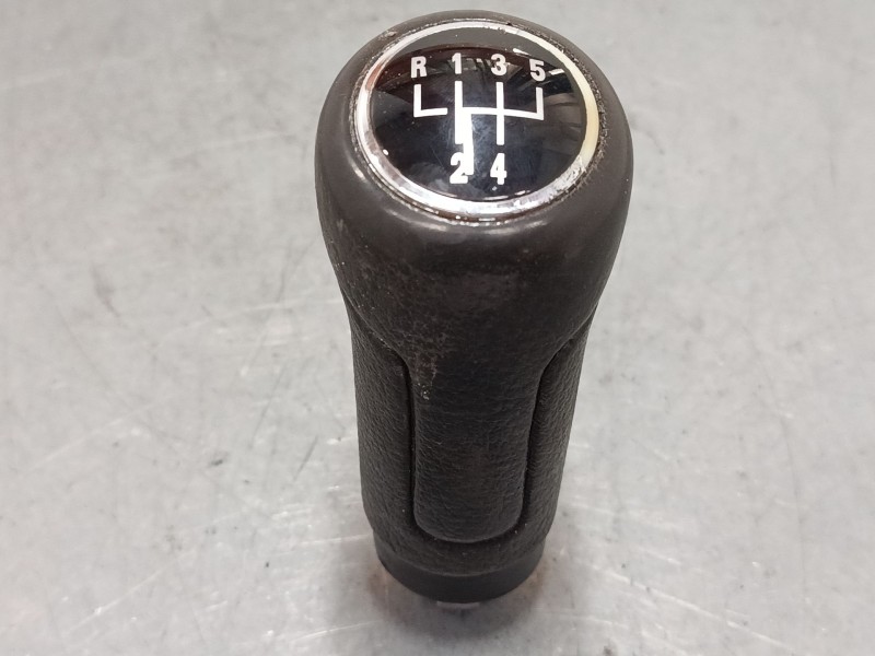 Recambio de pomo palanca cambio para volkswagen polo iv (9n_, 9a_) 1.4 16v referencia OEM IAM   