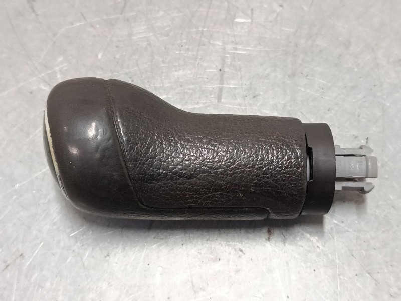 Recambio de pomo palanca cambio para volkswagen polo iv (9n_, 9a_) 1.4 16v referencia OEM IAM   
