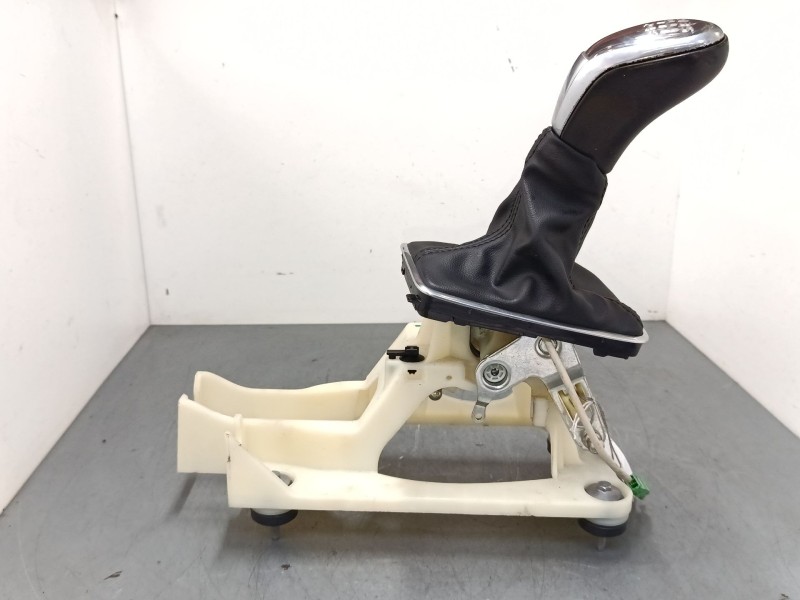 Recambio de pomo palanca cambio para volvo v40 hatchback (525) d2 referencia OEM IAM   