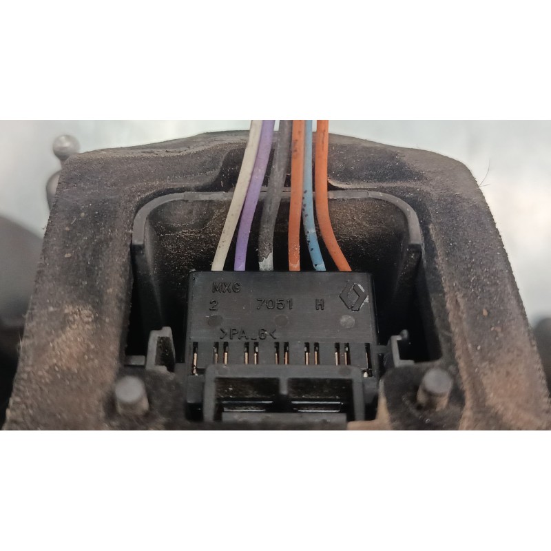 Recambio de piloto trasero izquierdo para renault scénic ii (jm0/1_) 1.5 dci (jm02, jm13) referencia OEM IAM 2SK008659  