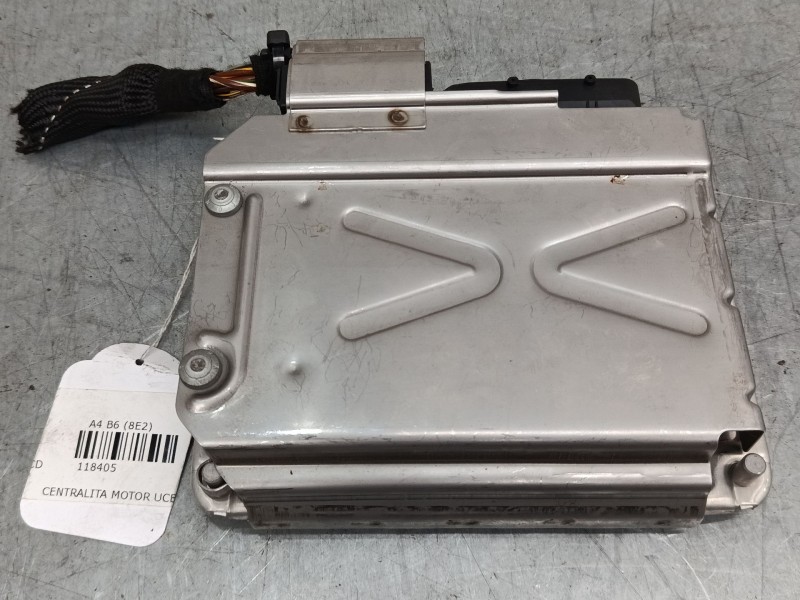 Recambio de centralita motor uce para audi a4 b6 (8e2) 1.9 tdi referencia OEM IAM 8E0907411  