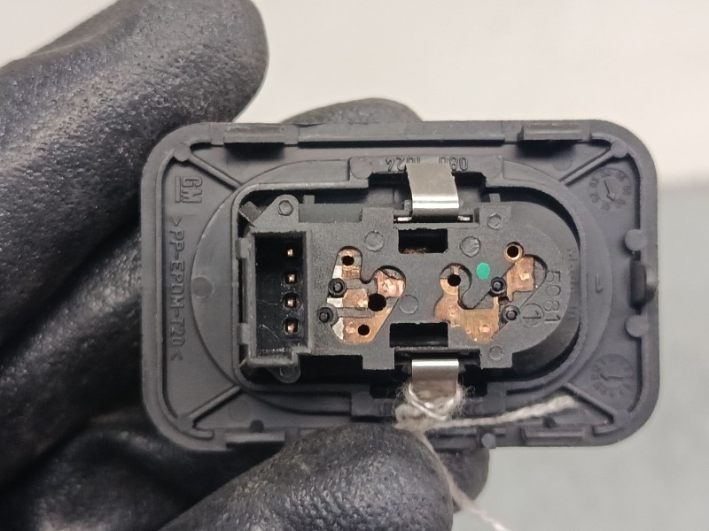 Recambio de mando elevalunas delantero derecho para opel corsa c (x01) 1.2 (f08, f68) referencia OEM IAM   