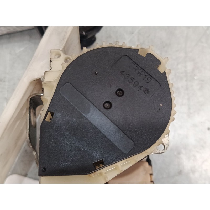 Recambio de cinturon seguridad delantero derecho para opel corsa c (x01) 1.2 (f08, f68) referencia OEM IAM   