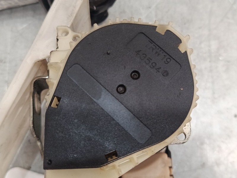 Recambio de cinturon seguridad delantero derecho para opel corsa c (x01) 1.2 (f08, f68) referencia OEM IAM   