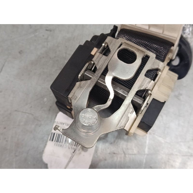 Recambio de cinturon seguridad delantero derecho para opel corsa c (x01) 1.2 (f08, f68) referencia OEM IAM   