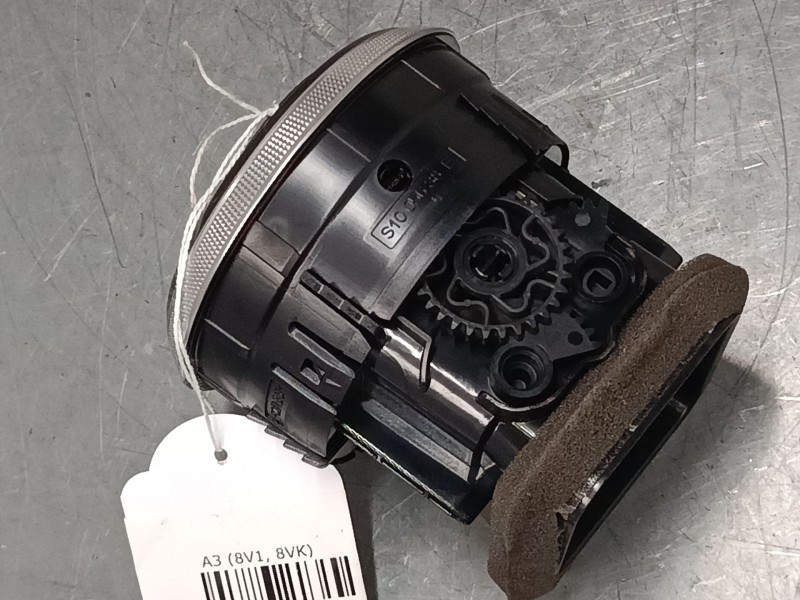 Recambio de aireador central derecho para audi a3 (8v1, 8vk) 1.6 tdi referencia OEM IAM   