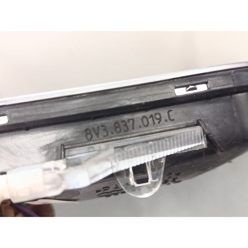 Recambio de maneta interior puerta delantera izquierda para audi a3 (8v1, 8vk) 1.6 tdi referencia OEM IAM 8V3837019C  