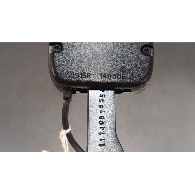 Recambio de anclaje cinturon delantero derecho para renault megane cc (ez0/1_) 1.2 tce (ez16) referencia OEM IAM   