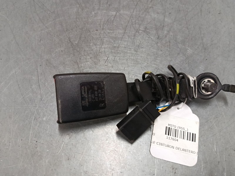 Recambio de anclaje cinturon delantero derecho para alfa romeo mito (955_) 1.3 multijet (955axh1b, 955axt1a) referencia OEM IAM 