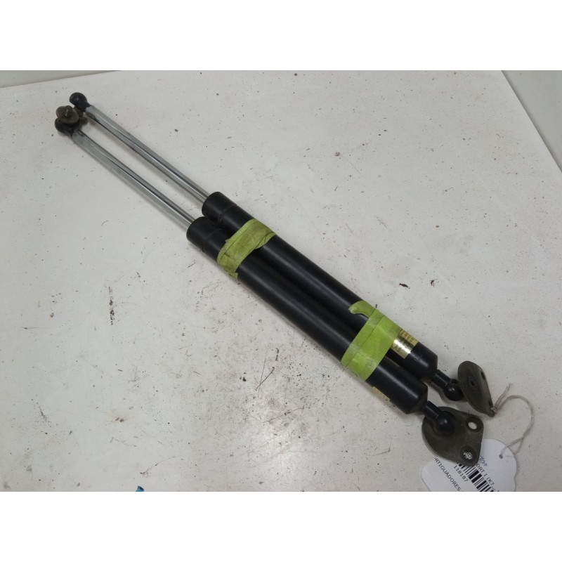 Recambio de amortiguadores malet/porton para mitsubishi montero sport i (k7_, k9_) 2.5 td (k94w, k74t) referencia OEM IAM   